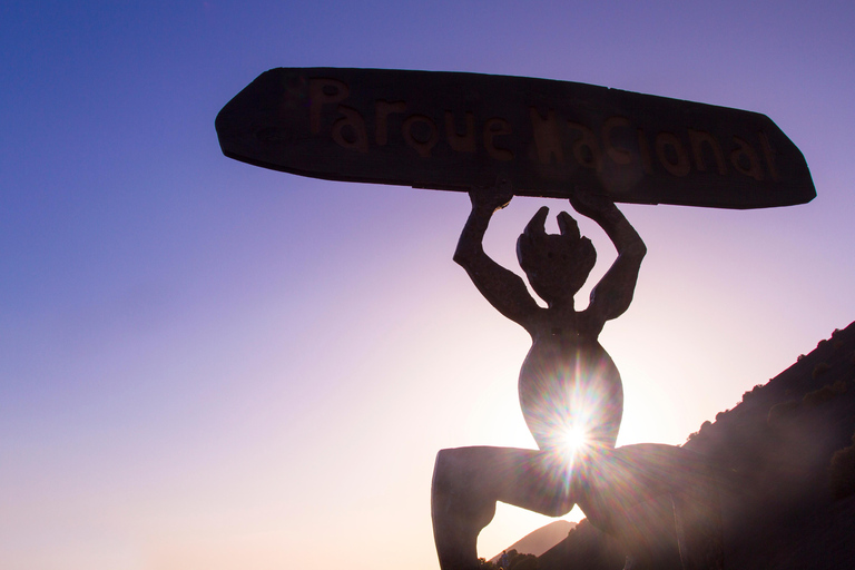 Parque Nacional de Timanfaya: Excursão ao pôr do sol com jantar no vulcão