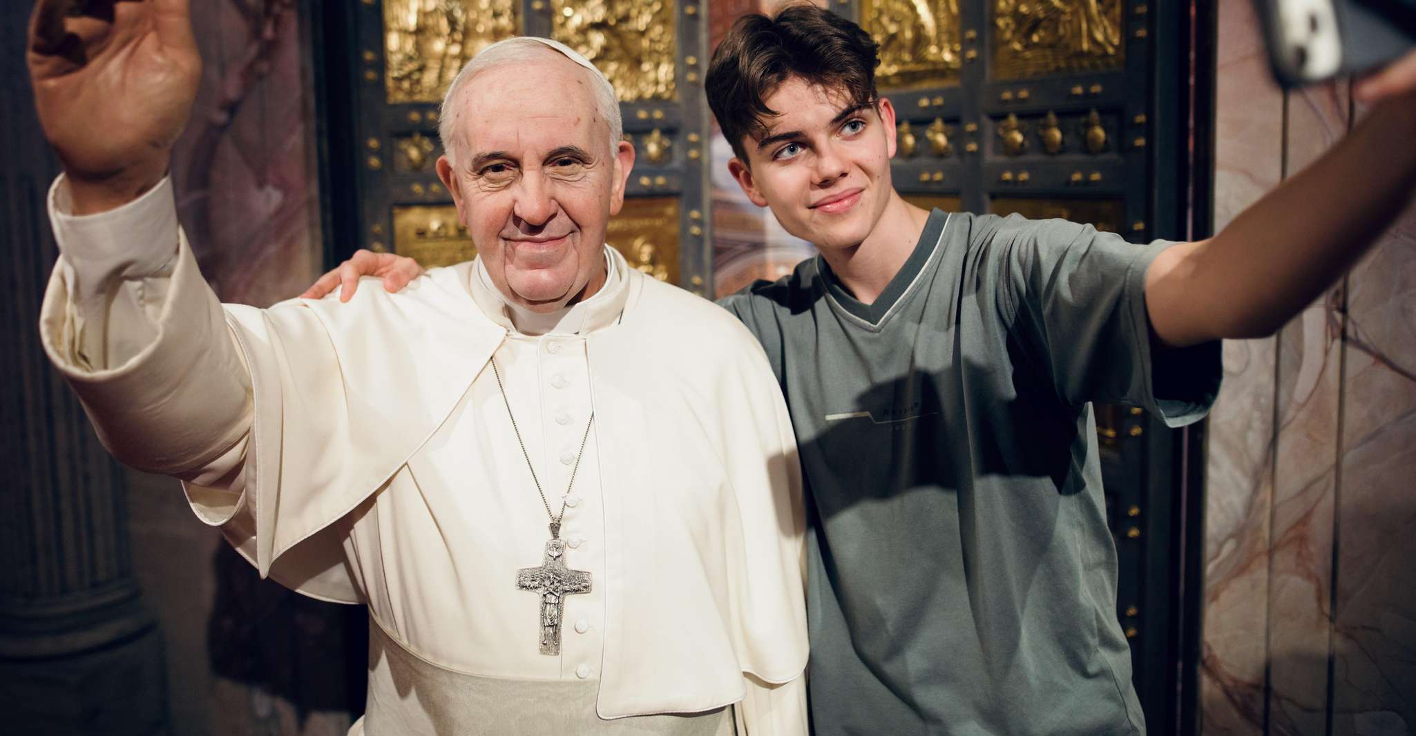 Budapest: Madame Tussauds Ticket + POP&ROLL Access photo 5