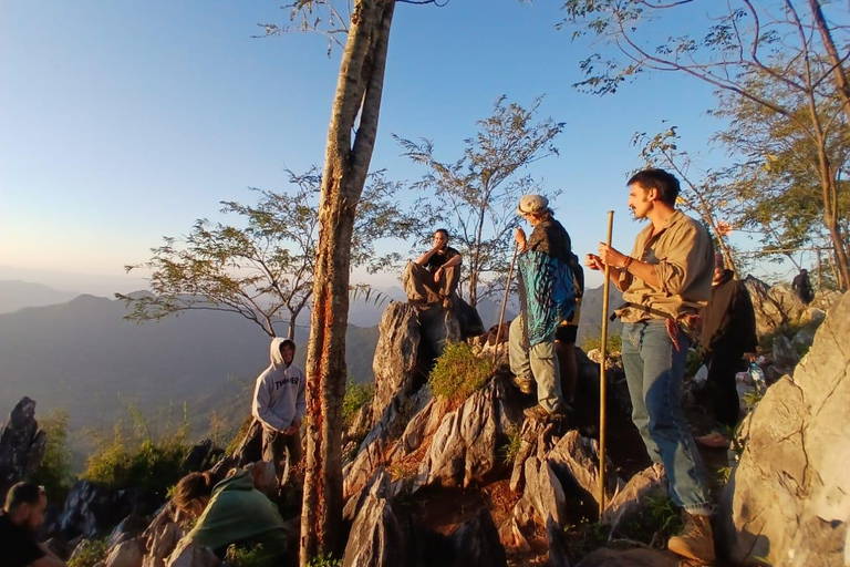 Luang Prabang to Nong Khiaw 2 Day 1 night Camping & Trekking Pick-up in Luang Prabang and drop-off in Nong Khiaw