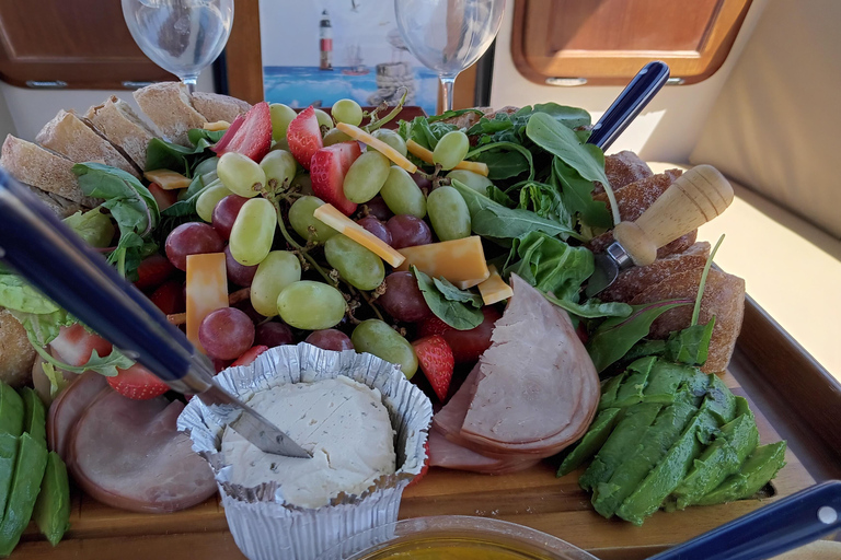 Marina del Rey: New Year's Eve, 4th of July Fireworks Cruise Marina del Rey: New Year's Eve, 4th of July Fireworks Cruise