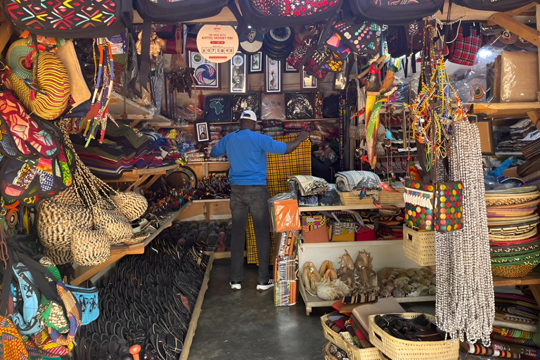 Kampala: Private Guided Market Tour with Hotel Transfers