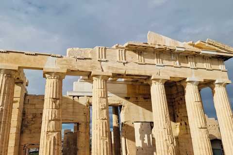 Acropolis Premium 2-Hour Small-Group Tour (Max 12 Guests) Italian Full Acropolis+Museum Package