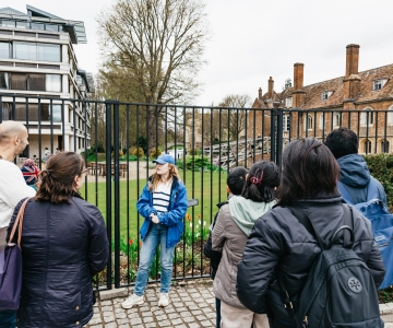 Cambridge: Tour a pie guiado por antiguos alumnos con entrada al Kings College