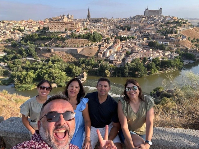 Toledo: Toledo & La Mancha Wine Tour - Mills and Lunch included.