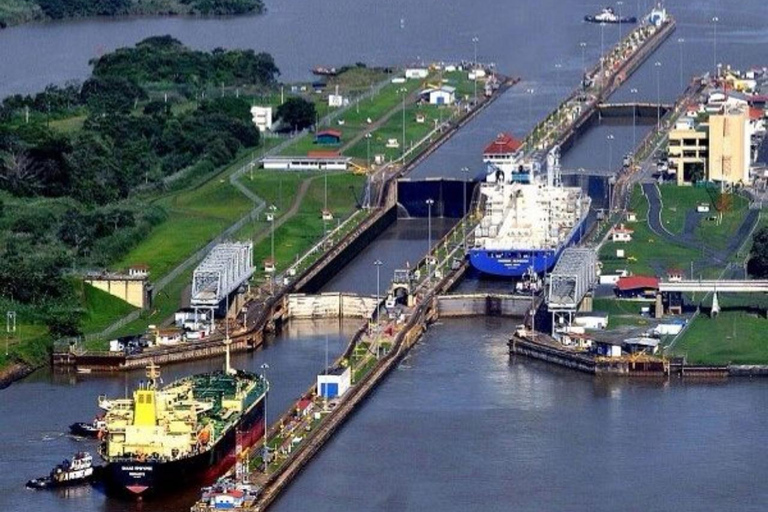 Panama City: Canal, Casco Antiguo, and Amador Tour