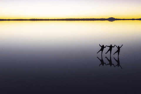 2-Days private roundtrip from Chile to Uyuni Salt Flats