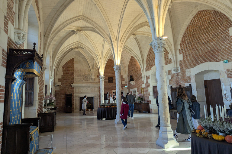 جولة إرشادية في قلعة أمبواز الملكيةجولة إرشادية في قلعة أمبواز الملكية باللغة الإنجليزية