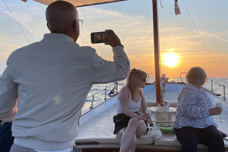 Sorrento Sunset Cruise with Aperitif on Board