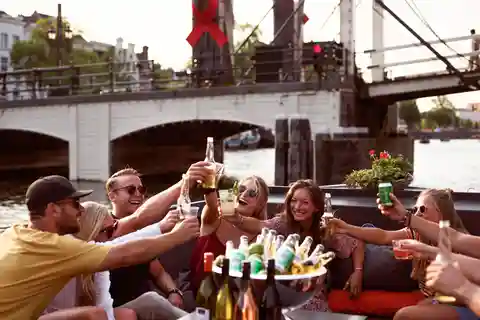 Amsterdã: cruzeiro privado com bebidas e lanches opcionais
