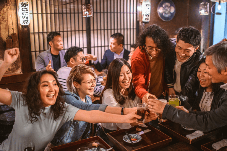 Kyoto: Bar Hopping & Social Matching Tour with Local Experts