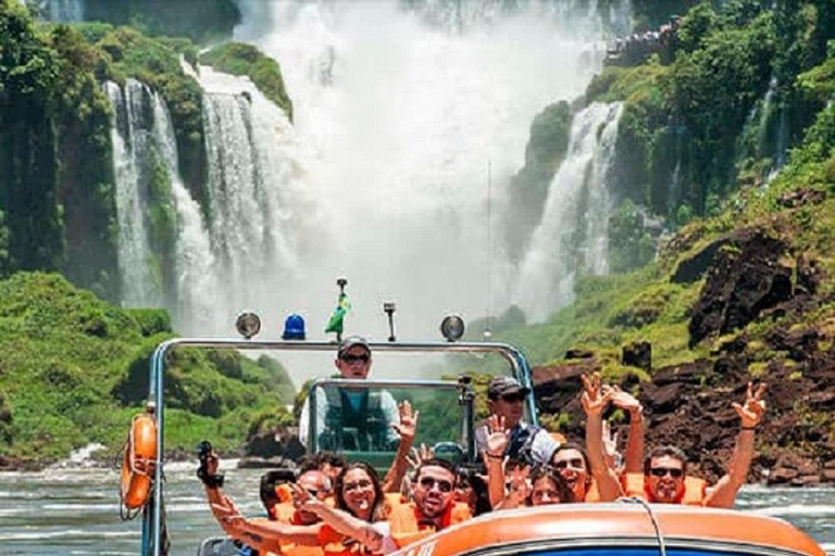 Privater Transport zu den Brasilianischen Wasserfällen &amp; Bootstour mit Ticket