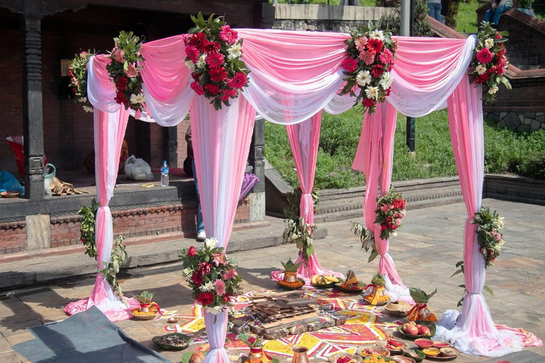 Kathmandu: Hindu Wedding Ceremony and Honeymoon Trip