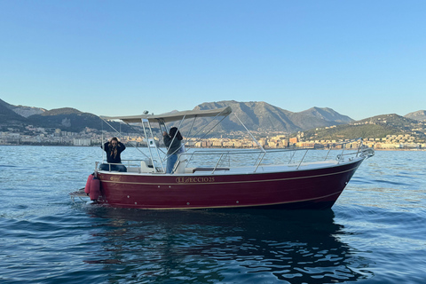 Private Amalfi Coast Boat Tour by boat with Aperitif & snack Private Amalfi Coast Boat Tour by Gozzo with Skipper & Drink