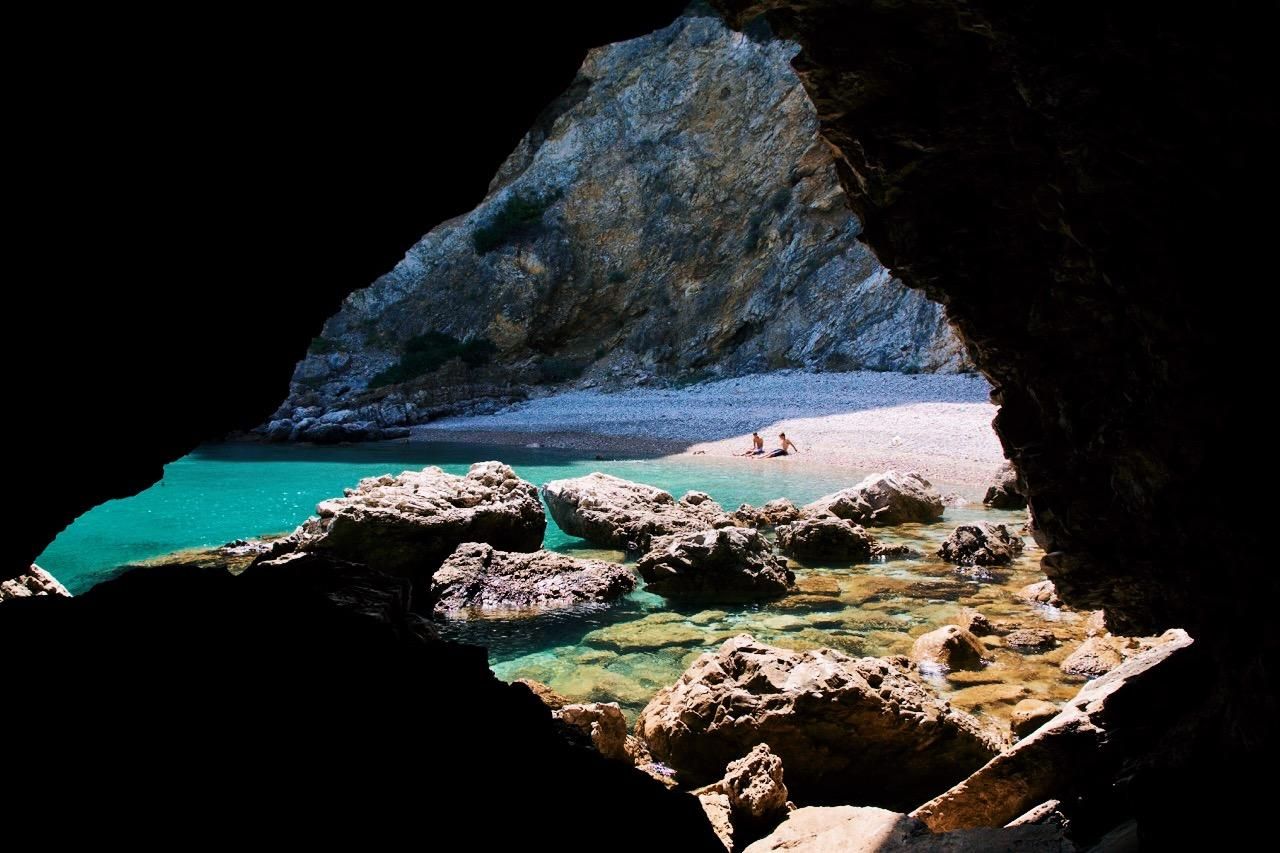 Sesimbra: Höhlen & versteckte Strände
