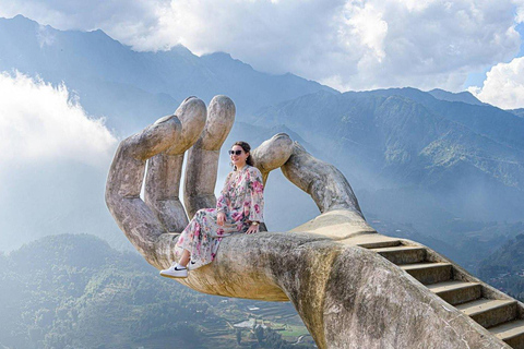 Hanoi: Sapa Trek, Villages & Fansipan Peak (3D2N) Group tour with 4 star hotel