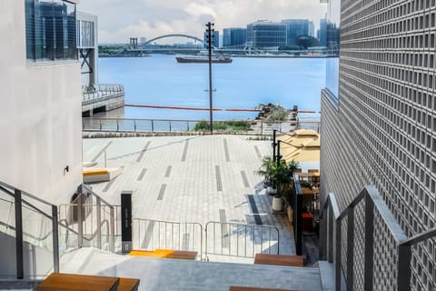 Shanghai: Full-Day City Highlights Private Tour with Lunch