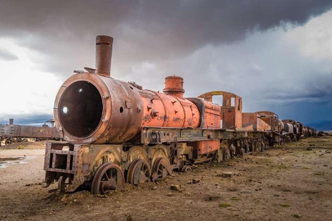 Uyuni: Classic Full Day+Sunset