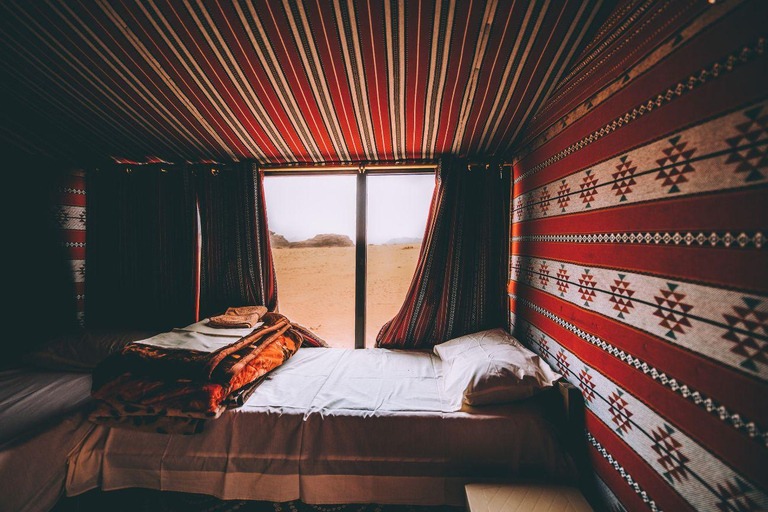 Wadi Rum: 4x4 Jeep Tour with Bedouin Camp Stay & Meals