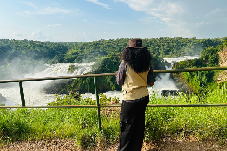 乌干达：3 天默奇森瀑布野生动物园之旅，追踪犀牛乌干达：3 日默奇森瀑布野生动物园之旅，追踪犀牛