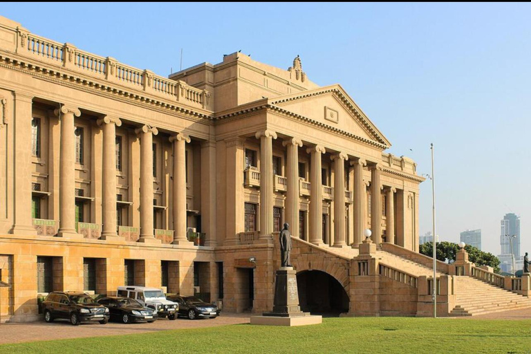 Private Transfer From Sigiriya to Kandy & Colombo Drop