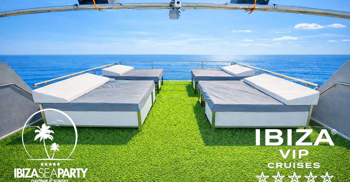 Afbeelding 42 van Ibiza: VIP-feest op een catamaran met DJ, open bar, paella en discotheken