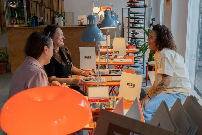 Málaga Art & Café: Create your own artwork and enjoy unlimited drinks Málaga Art & Coffee: Create your own artwork and enjoy unlimited drinks