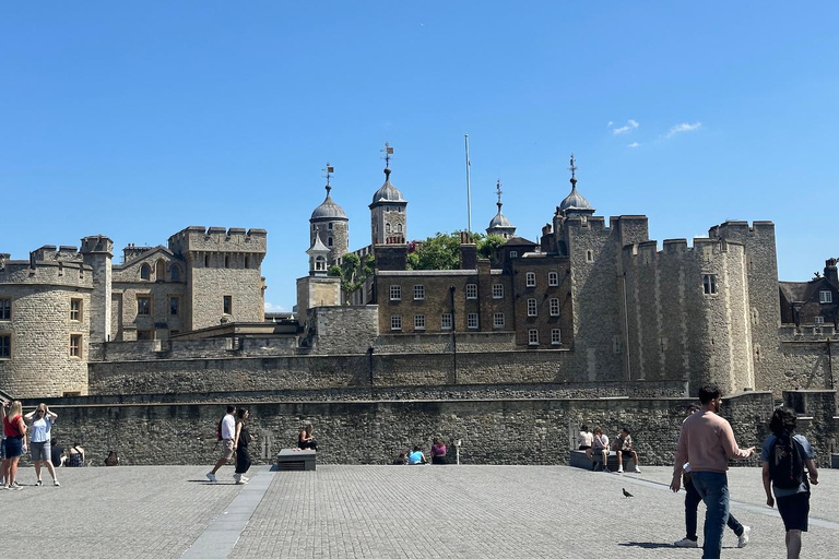 Tower Bridge & St. Paul's: City of London City Tour in German