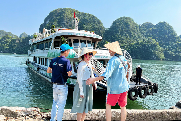 From Hanoi: Cat Ba Island and Lan Ha Bay Day Trip