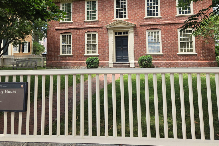 Boston by Train to Salem History Tour: Option to Stay & Play