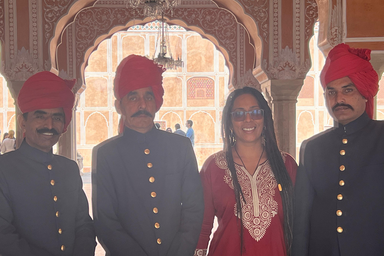 Private 6-Day Golden Triangle & Udaipur Luxury Tour Car + Guide + Monuments Tickets + 3 Star Accommodation