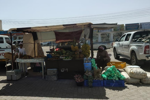 Muscat: Visit Sinaw Market, Izki Village, & Jarnan Cave Tour