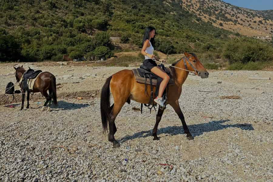 Saranda: Reitausflüge. Foto: GetYourGuide Saranda: Reitausflüge. Foto: GetYourGuide
