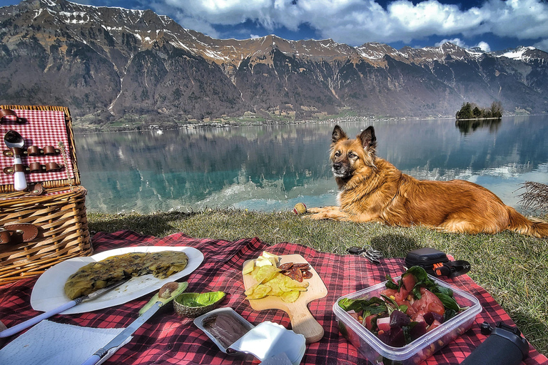 Interlaken: Instagram SUP Experience on Lake Brienz