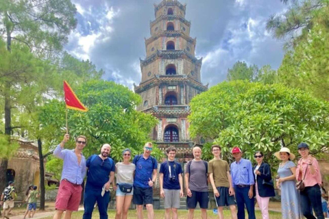 Hue: Chan May Hafen zur Zitadelle von Hue und Tour StationPrivate Tour mit Mittagessen