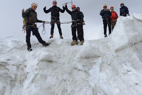 Huaraz: Hela dagen Snötäckta San MateoHuaraz: Heldag Nevado Mateo