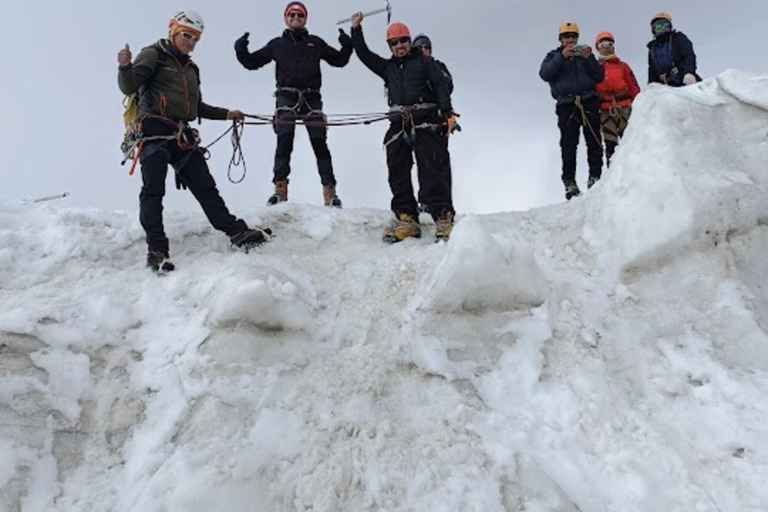 Huaraz: Ganzer Tag schneebedecktes San MateoHuaraz: Ganzer Tag Nevado Mateo