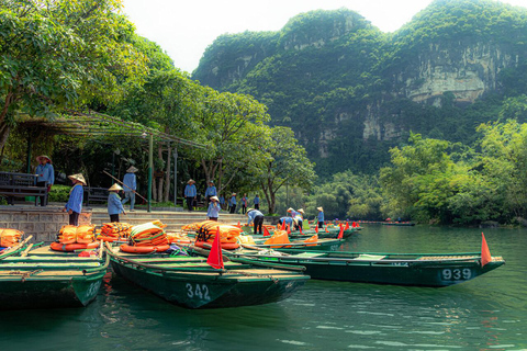 From Hanoi: Ninh Binh – Bai Dinh & Trang An & Mua Cave Tour Private Tour