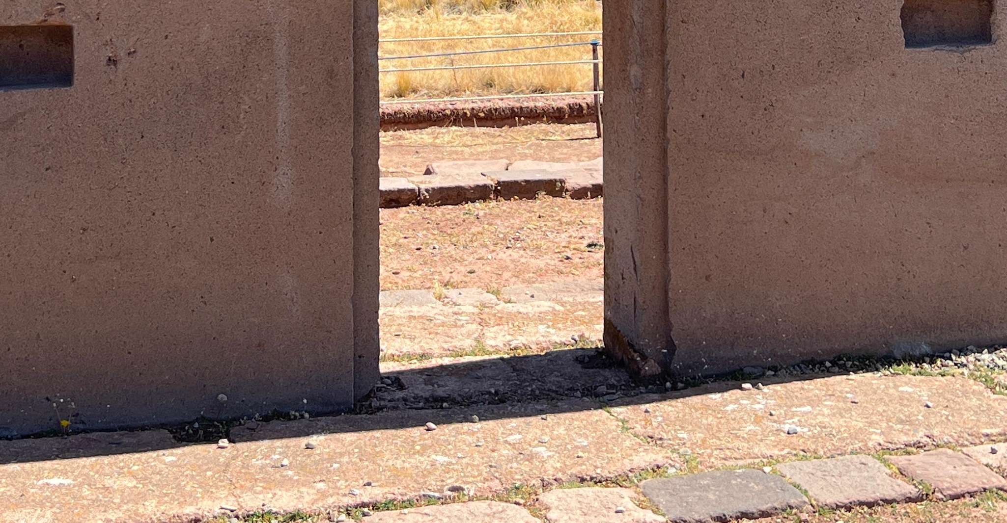 Tiwanaku - Pre Incan Ruins - Housity