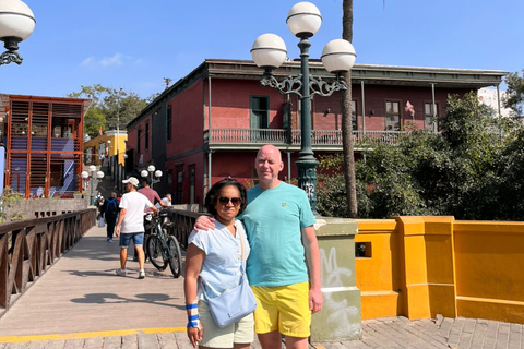 Lima: Private Tour of Barranco, La Herradura, and the Pachacámac Sanctuary