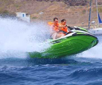 Puerto Colón: Kawasaki Jet Ski Tour entlang der Küste Teneriffas