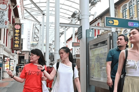The Taste of Singapore: Chinatown PRIVATE Food Tour Singapore: Private Chinatown Heritage with 8 Local Tastings