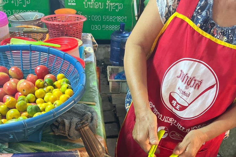 Vientiane: Guided Foodie & Culture Tour with Tastings