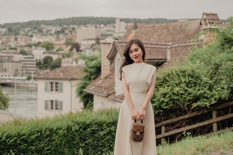 Zurich: Private Professional Photoshoot at Lindenhof