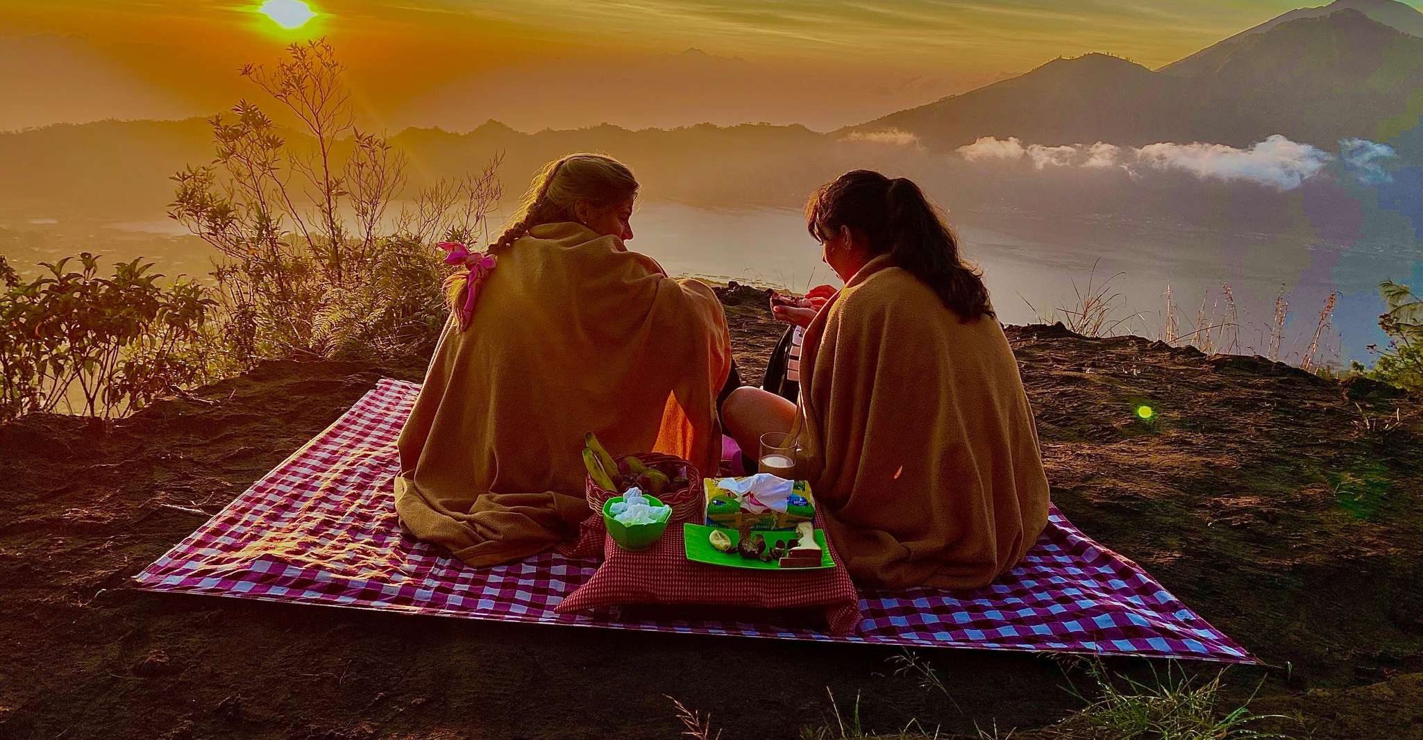 All inclusive mt Batur Sunrise trekking and hot spring - Housity
