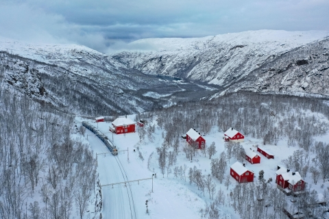 Von Narvik aus: Hin- und Rückfahrt mit dem arktischen Zug der Ofotenbahn