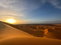 De Fes, Tour du désert de luxe de 3 jours à Marrakech via Merzouga - Housity