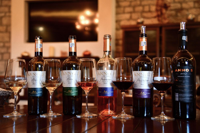 Bucharest: Tour The Wine Road, 2 Boutique Wineries in 1 Day