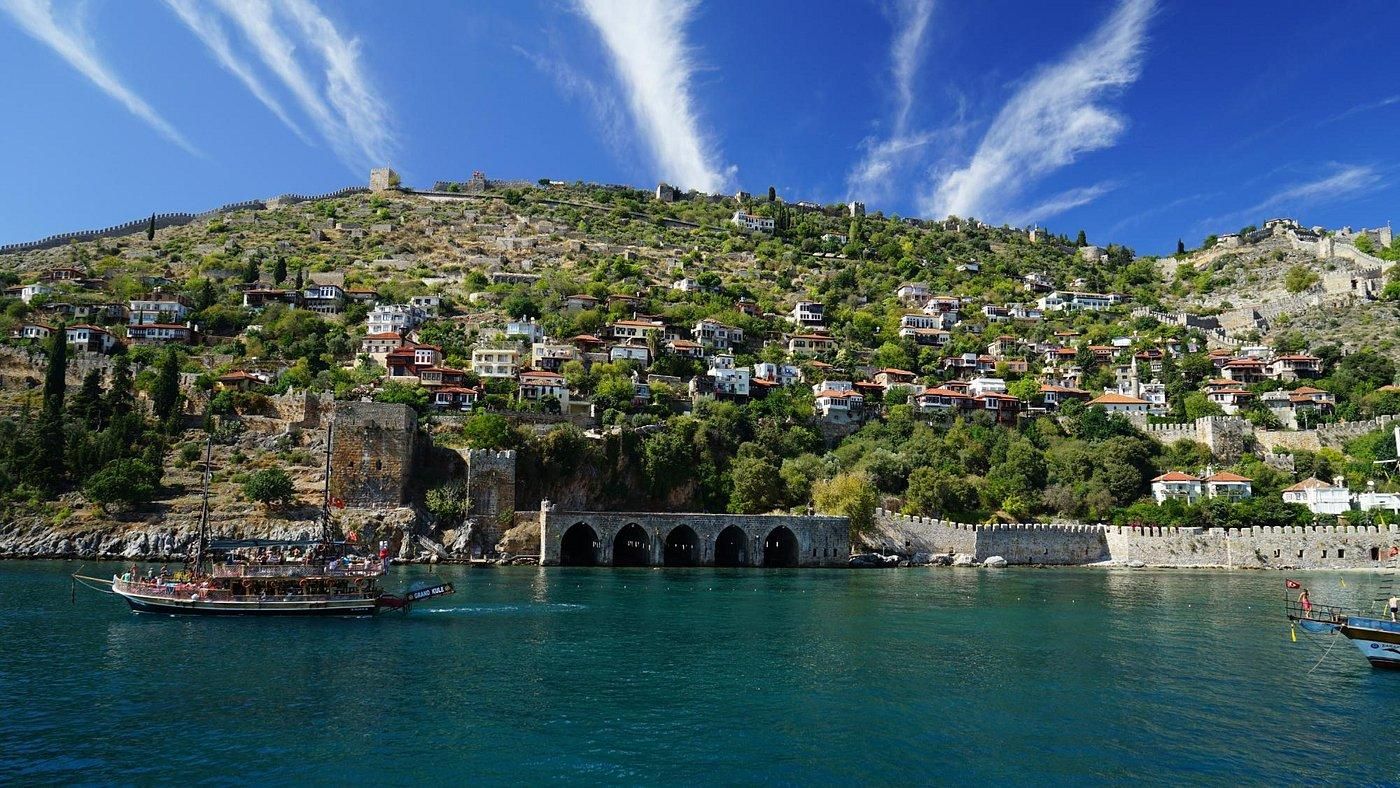 Alanya: Piratenboot-Abenteuer mit Mittagessen und alkoholfreien Getränken