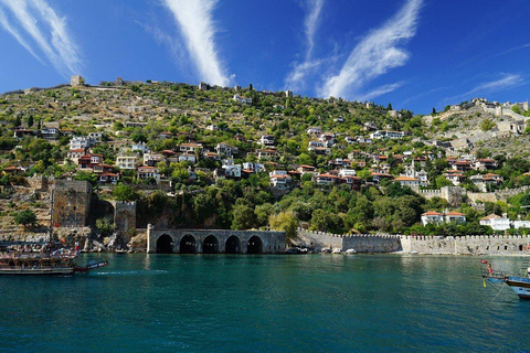Alanya: Pirate Boat Adventure with Lunch & Soft Drinks