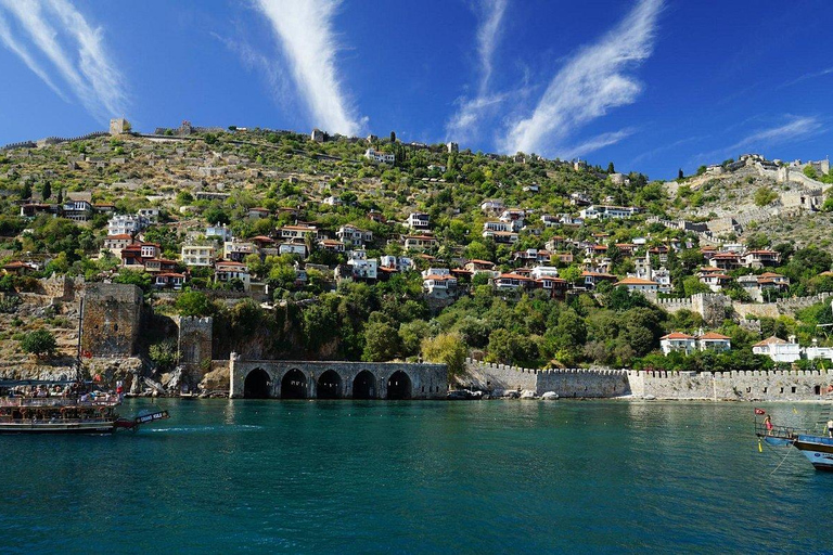Alanya: Pirate Boat Adventure with Lunch & Soft Drinks